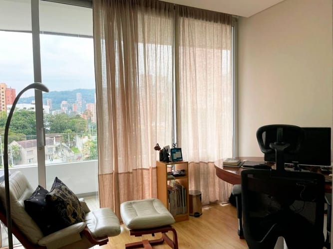 Apartamento de 2 alcobas en venta en El Poblado, Medellín, 143 m² · foto 11 de 16