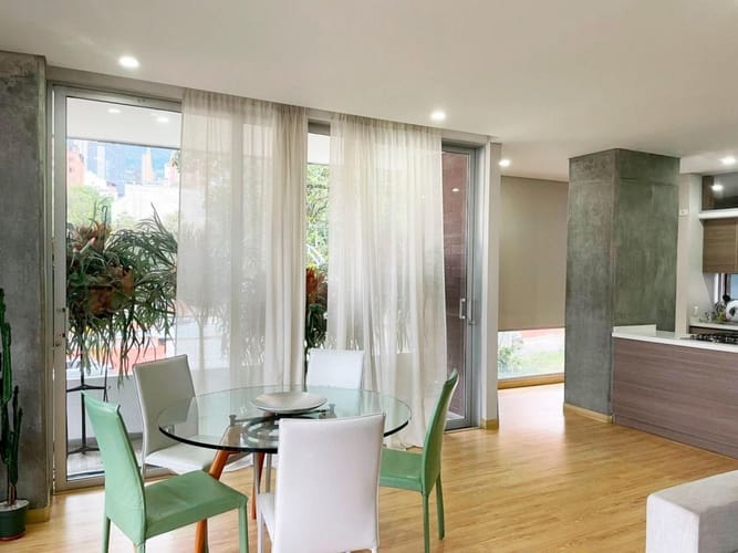 Apartamento de 2 alcobas en venta en El Poblado, Medellín, 143 m² · foto 9 de 16