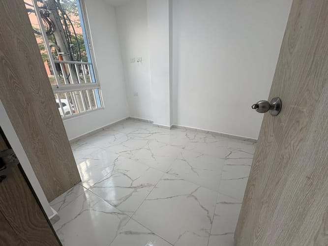 Apartamento de 3 alcobas en arriendo en Puerto Madero, Girón, 60 m² · foto 7 de 21