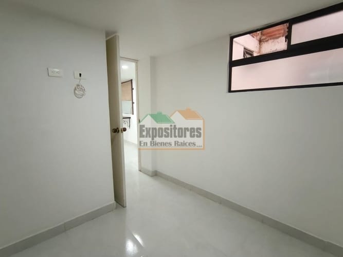 Apartamento de 3 alcobas en arriendo en San Lucas, Medellín, 61 m² · foto 11 de 16