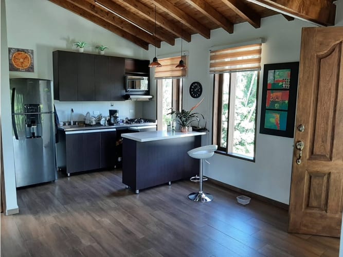 Casa de 3 alcobas en arriendo en Llano Grande, Rionegro, 390 m² · foto 12 de 14