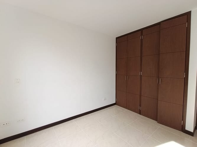Apartamento de 3 alcobas en arriendo en Cumbres, Envigado, 120 m² · foto 7 de 11