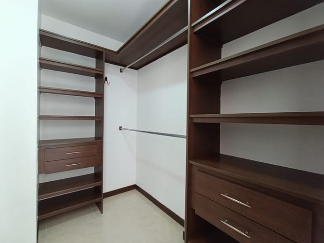 Apartamento de 3 alcobas en arriendo en Cumbres, Envigado, 120 m² · foto 9 de 11