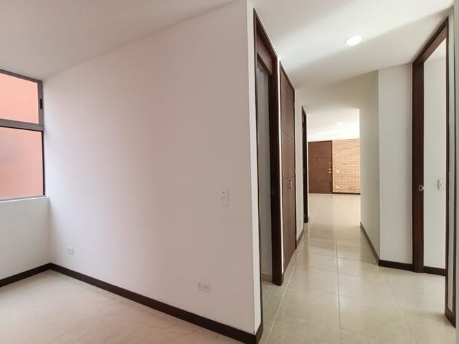 Apartamento de 3 alcobas en arriendo en Cumbres, Envigado, 120 m² · foto 10 de 11