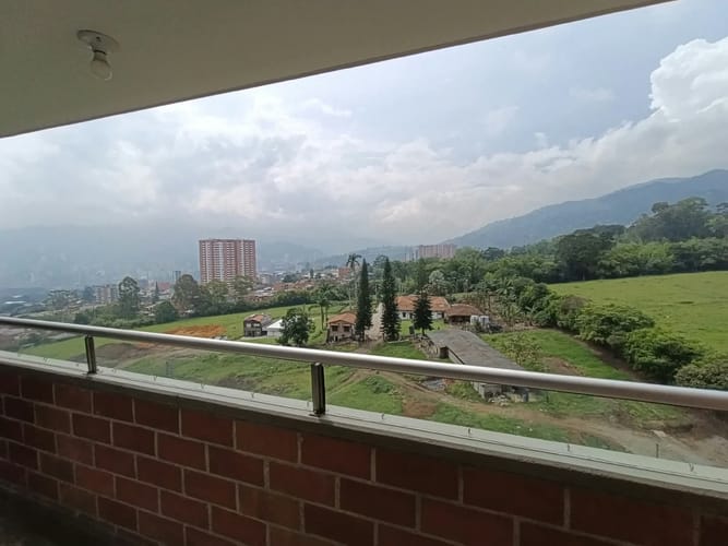 Apartamento de 2 alcobas en arriendo en La Ferreira, La Estrella, 70 m² · foto 2 de 15