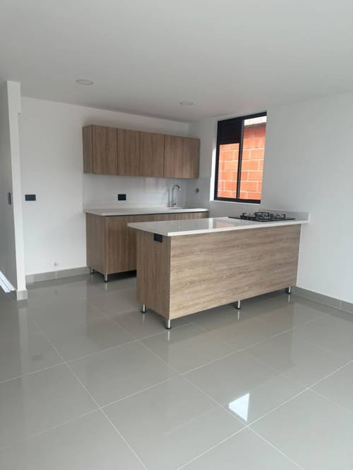 Apartamento de 3 alcobas en arriendo en Calasanz, Medellín, 85 m² · foto 3 de 24