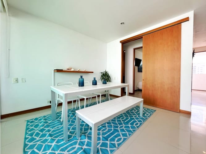 Apartamento de 2 alcobas en arriendo en Castillogrande, Cartagena, 104 m² · foto 10 de 12