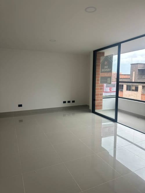 Apartamento de 3 alcobas en arriendo en Calasanz, Medellín, 85 m² · foto 14 de 24