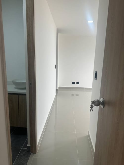 Apartamento de 3 alcobas en arriendo en Calasanz, Medellín, 85 m² · foto 18 de 24