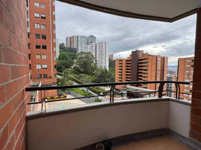 Apartamento de 3 alcobas en arriendo en Vía Las Palmas, Medellín, 70 m² · foto 7 de 24
