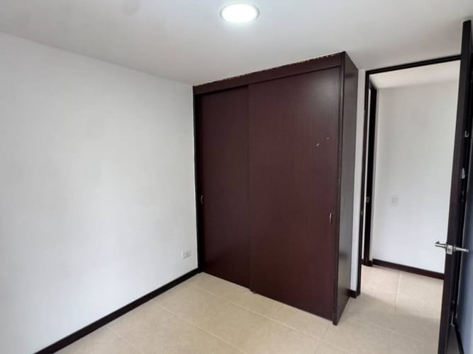 Apartamento de 3 alcobas en arriendo en Vía Las Palmas, Medellín, 70 m² · foto 12 de 24