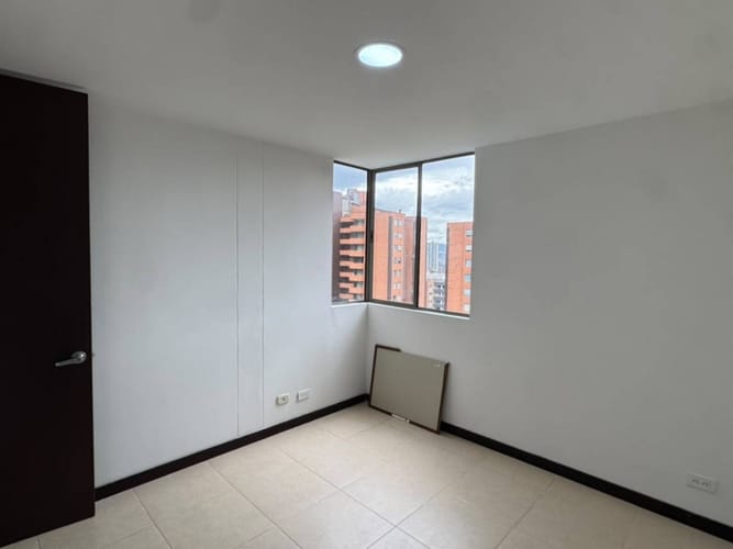 Apartamento de 3 alcobas en arriendo en Vía Las Palmas, Medellín, 70 m² · foto 15 de 24