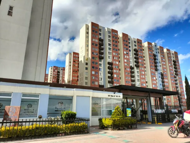 Apartamento de 3 alcobas en venta en Fontibon, Bogotá, 47 m² · foto 18 de 24