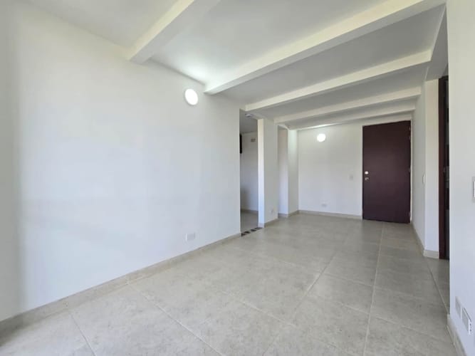 Apartamento de 3 alcobas en venta en Viviendas Del Sur, Medellín, 64 m² · foto 4 de 18