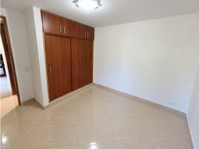 Apartamento de 2 alcobas en venta en El Salado, Medellín, 40 m² · foto 3 de 6