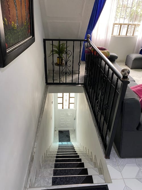 Casa de 8 alcobas en venta en Alcala, Bogotá, 132 m² · foto 10 de 12