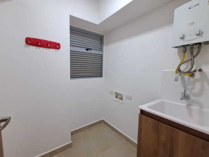 Apartamento de 1 alcoba en arriendo en Monteazul, Sabaneta, 48 m² · foto 4 de 16