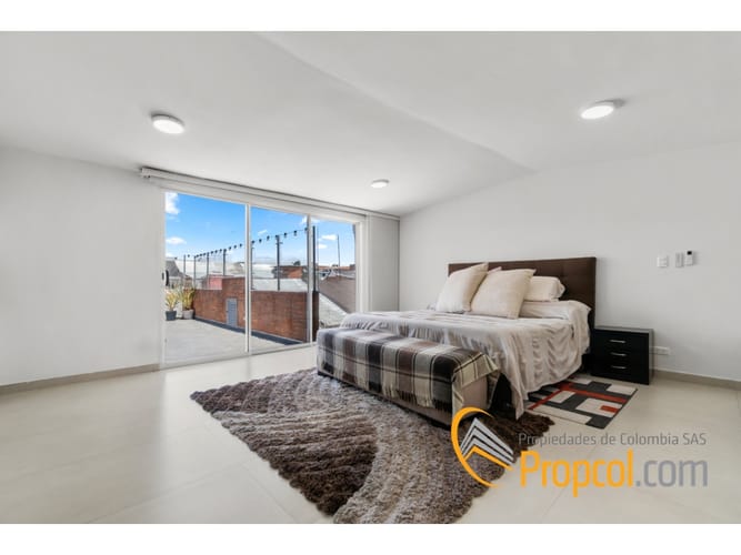 Casa de 6 alcobas en venta en El Batán, Bogotá, 350 m² · foto 11 de 13