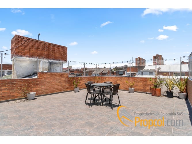 Casa de 6 alcobas en venta en El Batán, Bogotá, 350 m² · foto 13 de 13