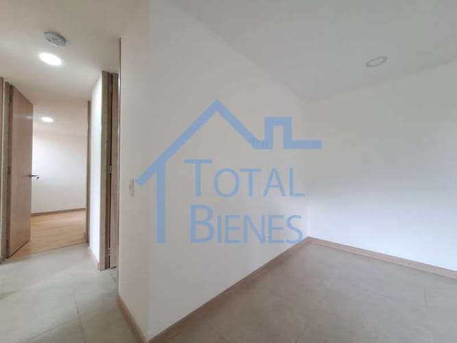 Apartamento de 3 alcobas en venta en Las Lomitas, Sabaneta, 70 m² · foto 8 de 10