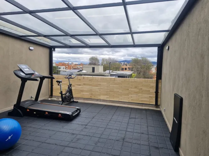 Apartamento de 1 alcoba en venta en Chicó Navarra, Bogotá, 49 m² · foto 12 de 18