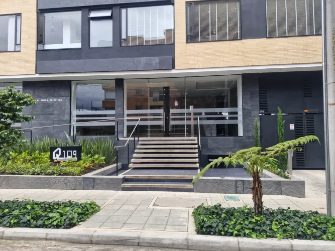 Apartamento de 1 alcoba en venta en Chicó Navarra, Bogotá, 49 m² · foto 15 de 18
