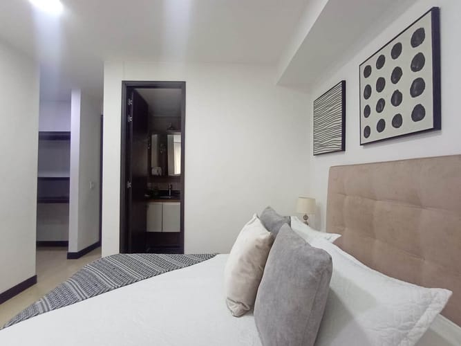 Apartamento de 3 alcobas en arriendo en Laureles, Medellín, 101 m² · foto 11 de 19