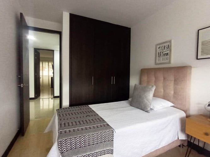 Apartamento de 3 alcobas en arriendo en Laureles, Medellín, 101 m² · foto 13 de 19