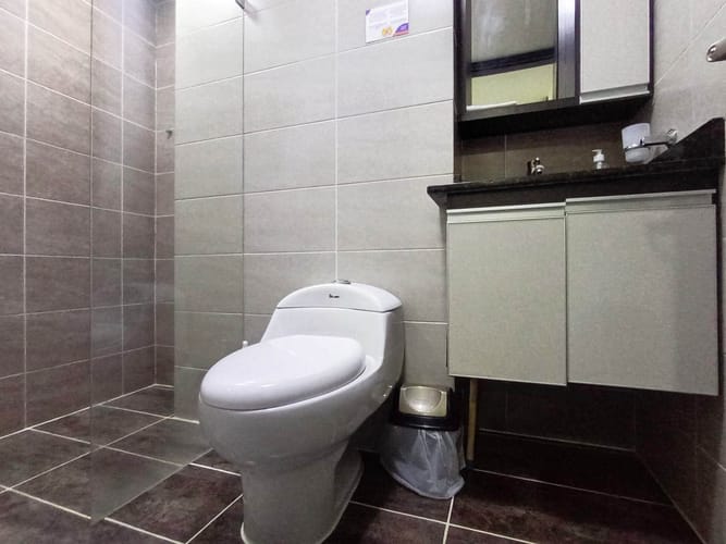 Apartamento de 3 alcobas en arriendo en Laureles, Medellín, 101 m² · foto 18 de 19