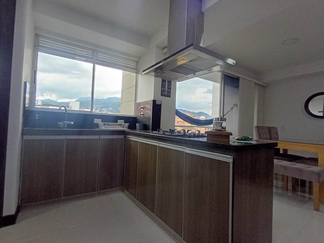 Apartamento de 3 alcobas en arriendo en Laureles, Medellín, 101 m² · foto 8 de 19