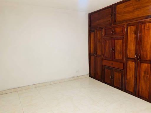 Apartamento de 2 alcobas en arriendo en Campo Valdes No.1, Medellín, 65 m² · foto 7 de 14