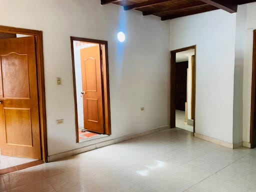Apartamento de 2 alcobas en arriendo en Campo Valdes No.1, Medellín, 65 m² · foto 12 de 14