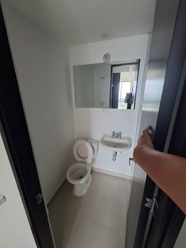 Apartamento de 3 alcobas en arriendo en Rodeo Alto, Medellín, 68 m² · foto 8 de 18