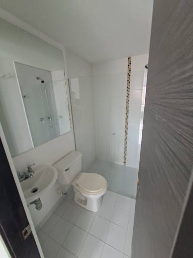 Apartamento de 3 alcobas en arriendo en Rodeo Alto, Medellín, 68 m² · foto 12 de 18