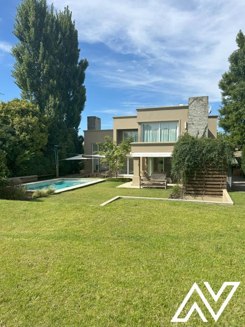 ALQUILER CASA LOMAS DE LA TAHONA 4 DORMITORIOS y PISCINA · Foto 2