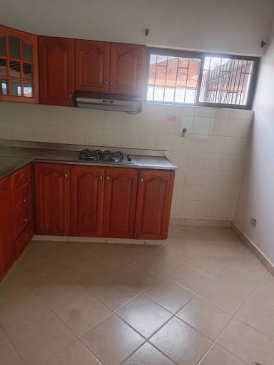 Casa de 4 alcobas en arriendo en Cordoba, Medellín, 110 m² · foto 3 de 24