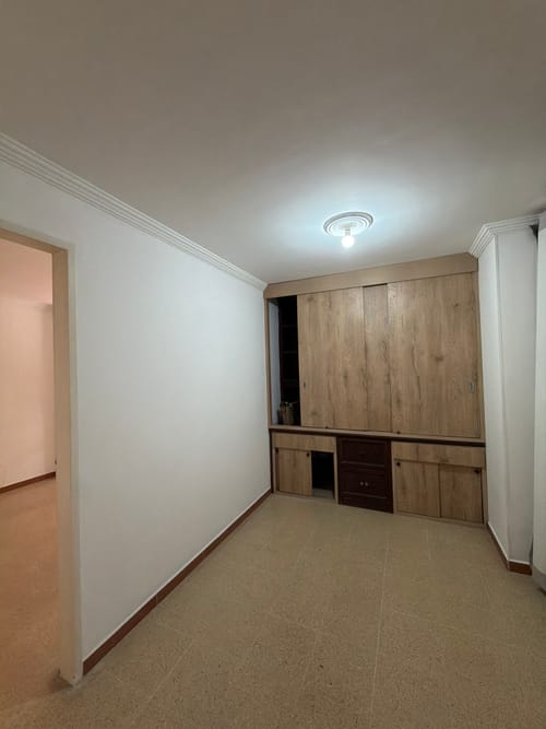 Apartamento de 4 alcobas en arriendo en Suramericana, Medellín, 114 m² · foto 3 de 15