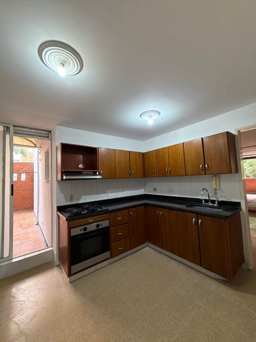 Apartamento de 4 alcobas en arriendo en Suramericana, Medellín, 114 m² · foto 4 de 15