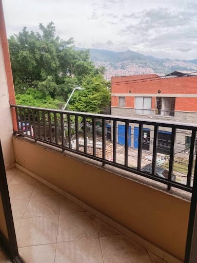 Casa de 4 alcobas en arriendo en Cordoba, Medellín, 110 m² · foto 6 de 24