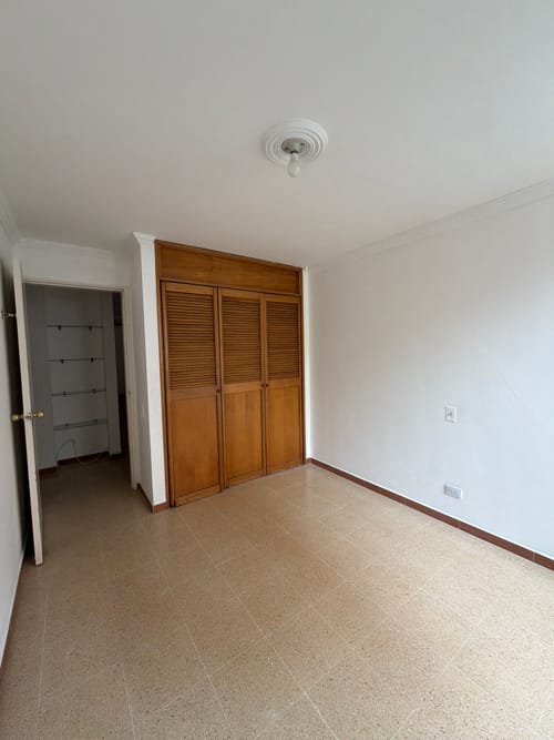 Apartamento de 4 alcobas en arriendo en Suramericana, Medellín, 114 m² · foto 7 de 15