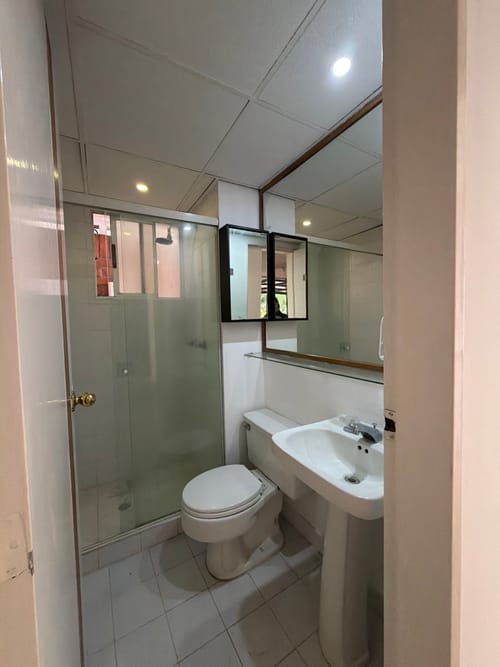 Apartamento de 4 alcobas en arriendo en Suramericana, Medellín, 114 m² · foto 8 de 15