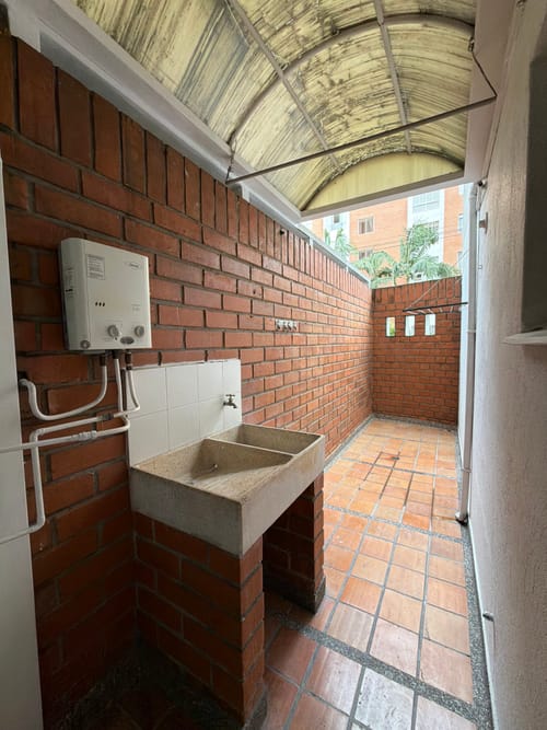 Apartamento de 4 alcobas en arriendo en Suramericana, Medellín, 114 m² · foto 13 de 15