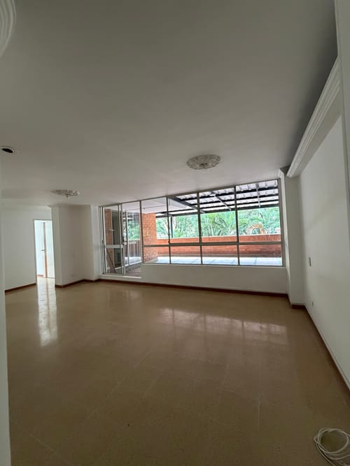 Apartamento de 4 alcobas en arriendo en Suramericana, Medellín, 114 m² · foto 14 de 15