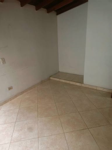 Casa de 4 alcobas en arriendo en Cordoba, Medellín, 110 m² · foto 14 de 24