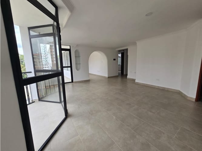 Apartamento de 3 alcobas en arriendo en La Castellana, Armenia, 126 m² · foto 3 de 16