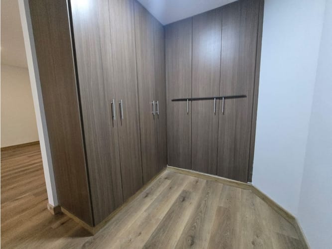 Apartamento de 3 alcobas en arriendo en La Castellana, Armenia, 126 m² · foto 8 de 16