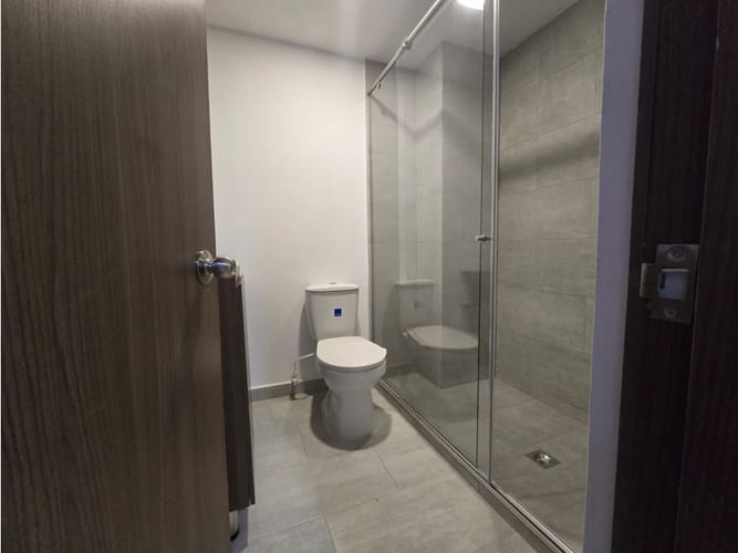 Apartamento de 3 alcobas en arriendo en La Castellana, Armenia, 126 m² · foto 15 de 16
