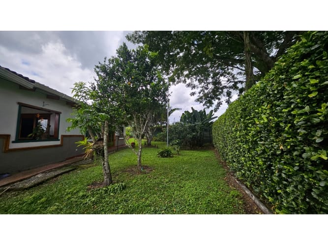 Casa de 4 alcobas en arriendo en Vía El Caimo, Armenia, 414 m² · foto 7 de 24