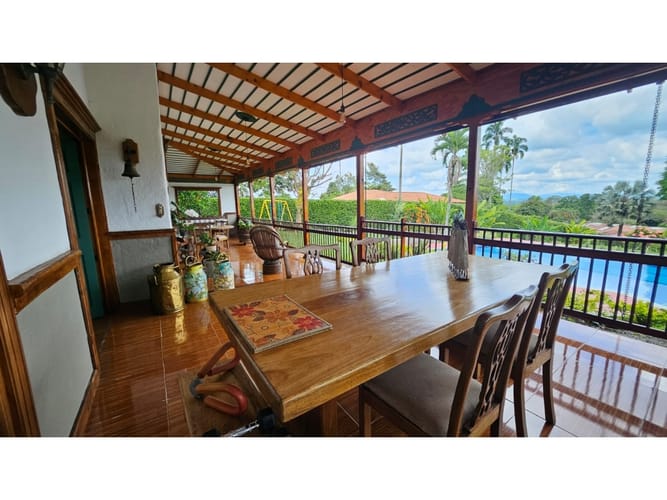 Casa de 4 alcobas en arriendo en Vía El Caimo, Armenia, 414 m² · foto 16 de 24