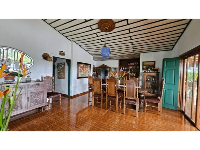 Casa de 4 alcobas en arriendo en Vía El Caimo, Armenia, 414 m² · foto 19 de 24